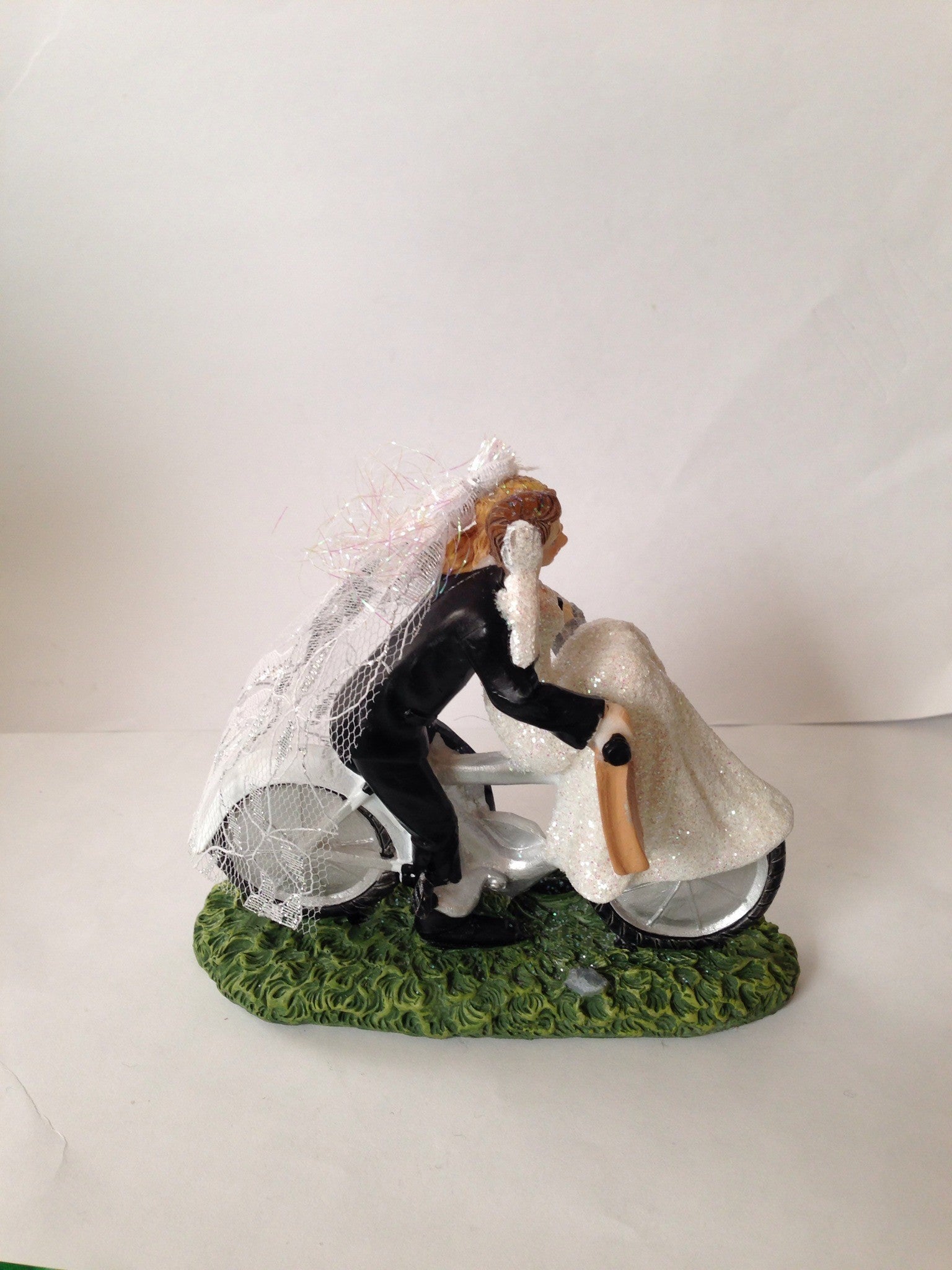 Bride And Groom Side By Side Cake Topper 
